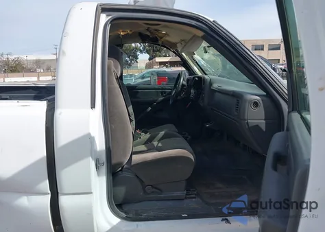 2004 GMC Sierra 2500Hd Work Truck z USA, uszkodzony, nr VIN 1GTHC24U94E233029